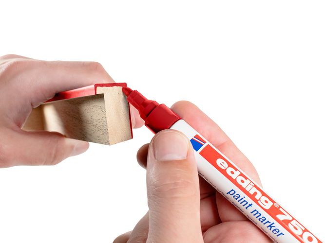 Edding 750 Paint Marker Red